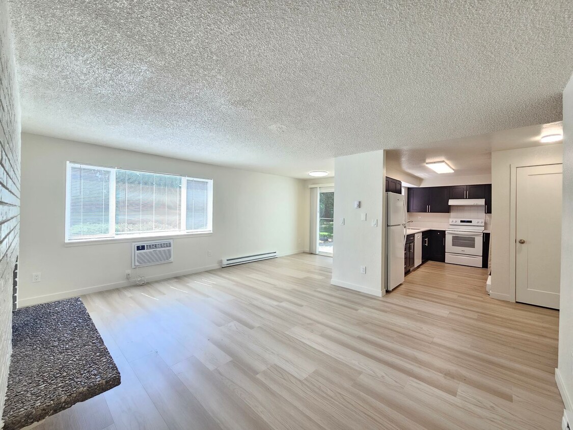 Primary Photo - 2309 E 29th Ave