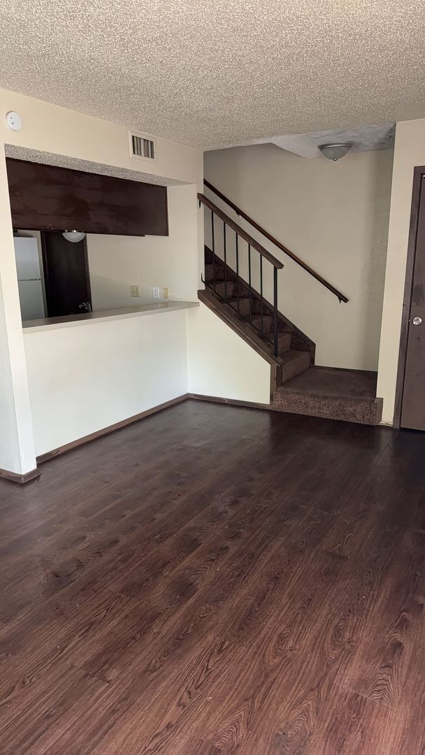 Foto del edificio - 4504 Hunt Cir