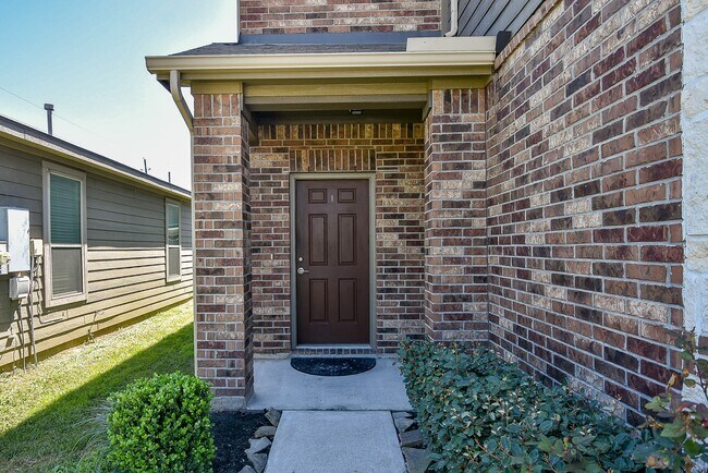 Building Photo - 4407 Champions Landing Dr
