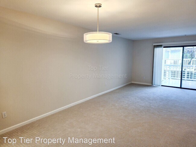 Building Photo - 2 br, 2.5 bath House - 2594 Oak Road #266
