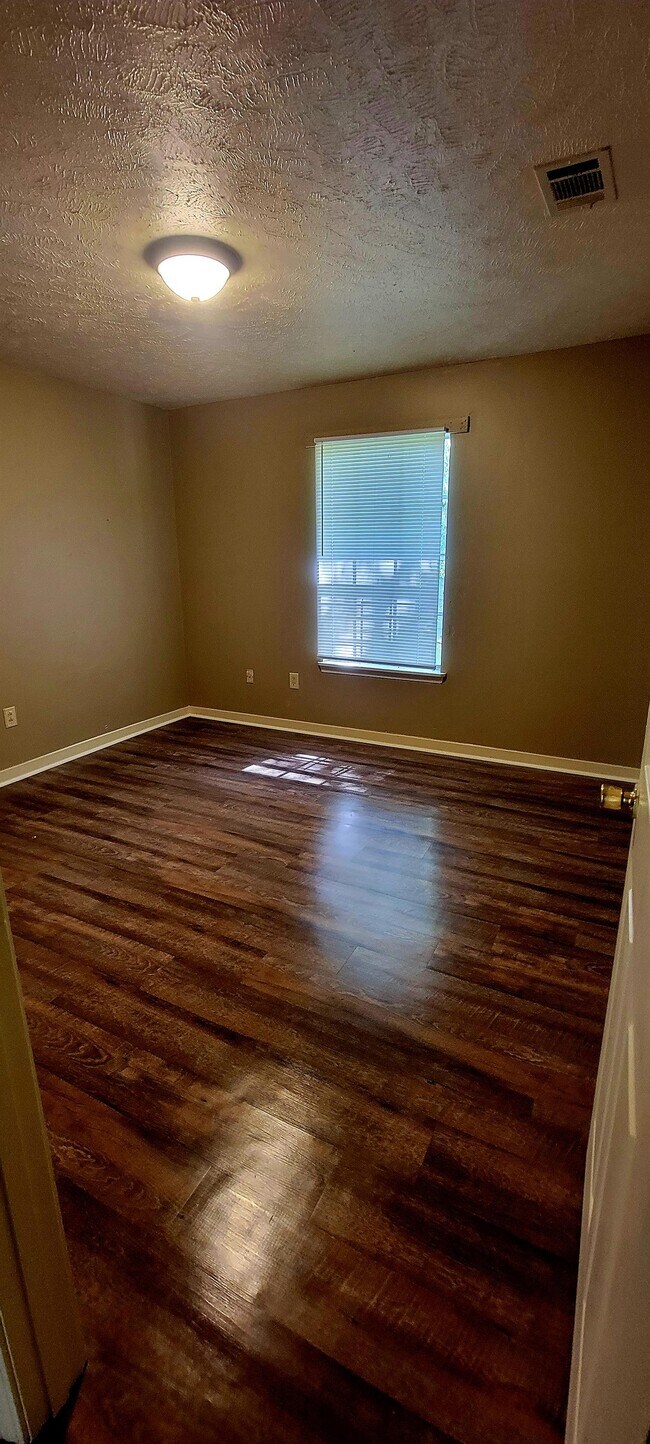 Foto del edificio - 1774 Brookhollow Cir