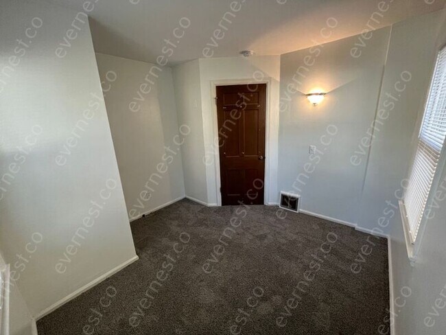 Foto del edificio - 4406 Asbury Dr