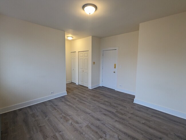Building Photo - 1536 N Kedzie Ave