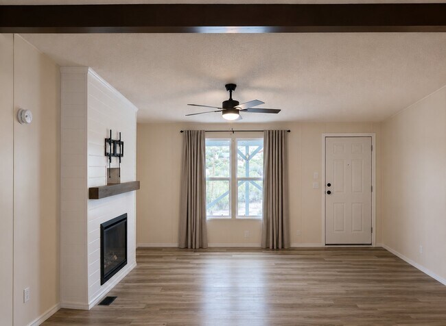 Foto del edificio - 3830 W Cedar Heights Rd