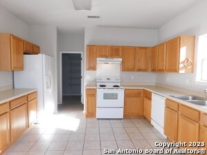 Building Photo - 9231 Foxgrove Way