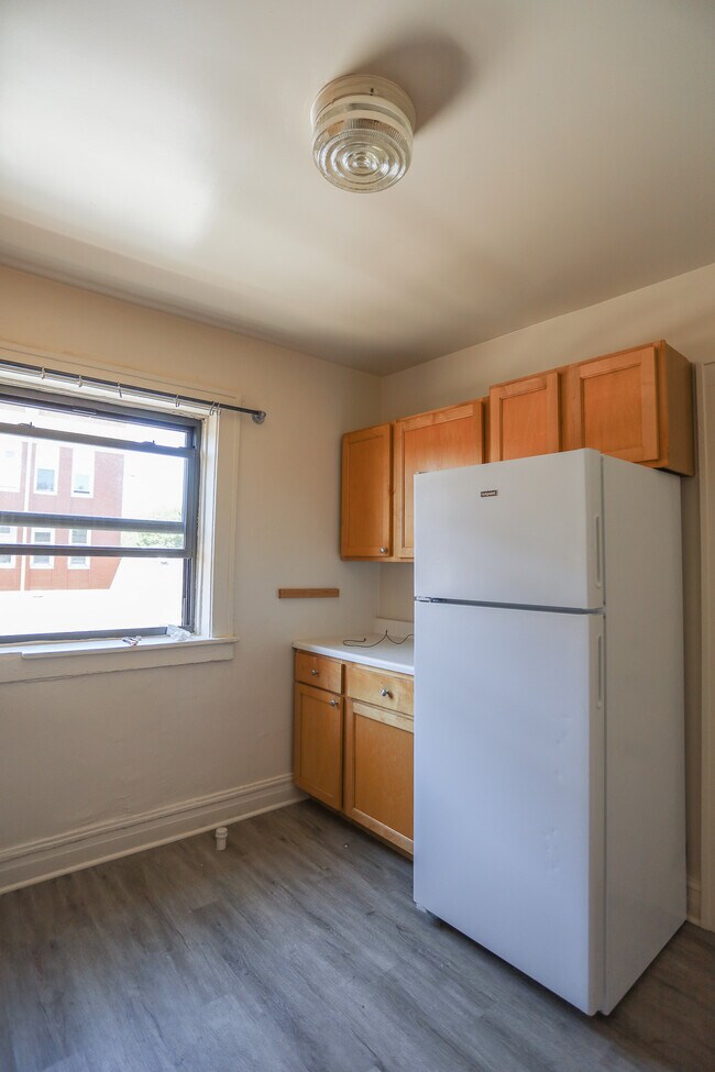 Foto del edificio - 2944 N Seeley Ave