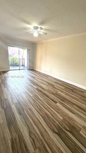 Foto del edificio - 11631 SW 2nd St