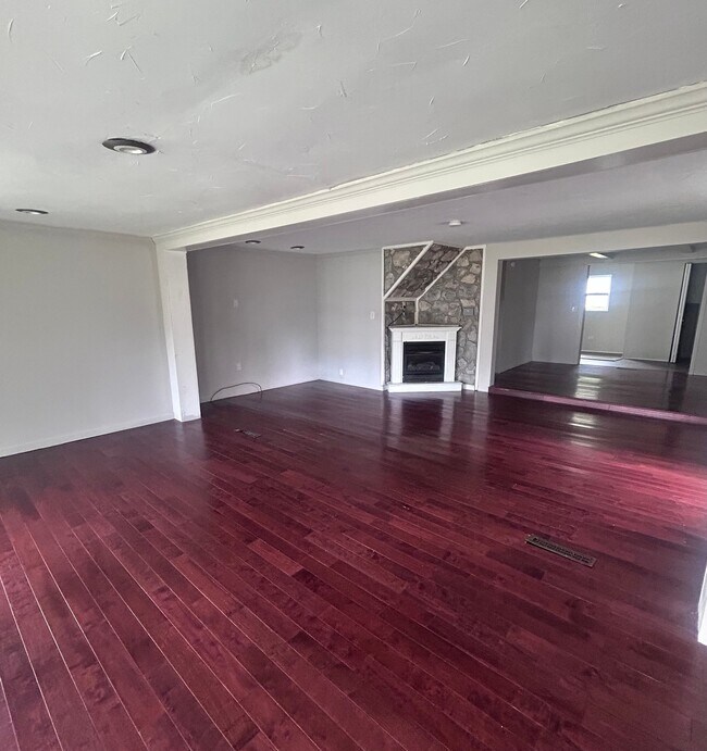 Foto del edificio - 32700 Pettibone Rd