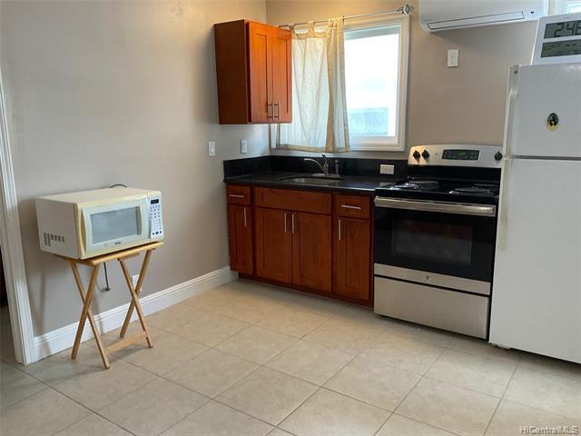 Foto del edificio - 98-843-843 Olena St