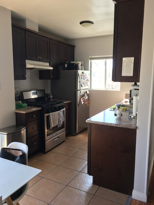 1928 Carmen Ave Unit 10, Los Angeles, CA 90068 Apartments in Los