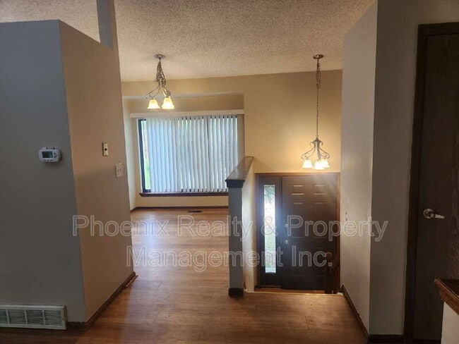 Photo - 146 Lois Dr House