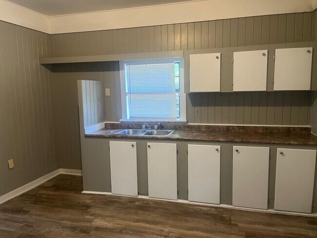 Foto del edificio - 618 Clarke St