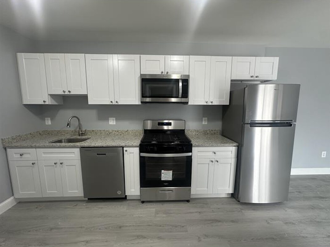 Foto principal - 1837 Marion Barry Ave SE