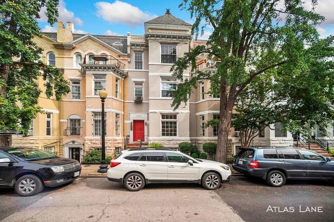 Building Photo - 1823 Riggs Pl NW