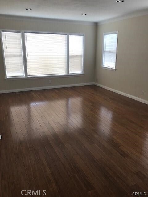 Building Photo - 15023 Van Buren Ave