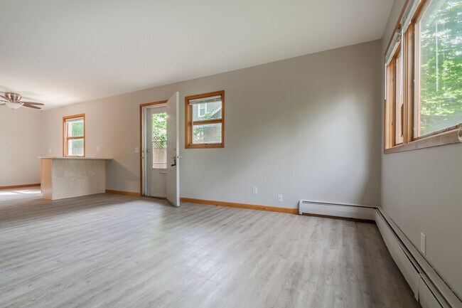 Foto del edificio - 1209 E Gorham St