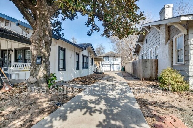 Building Photo - 119 NW 27th St