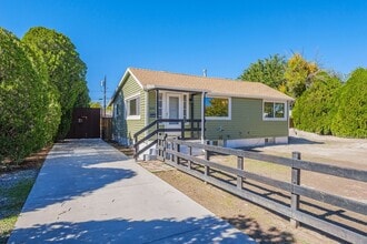 Building Photo - 1641 19th St