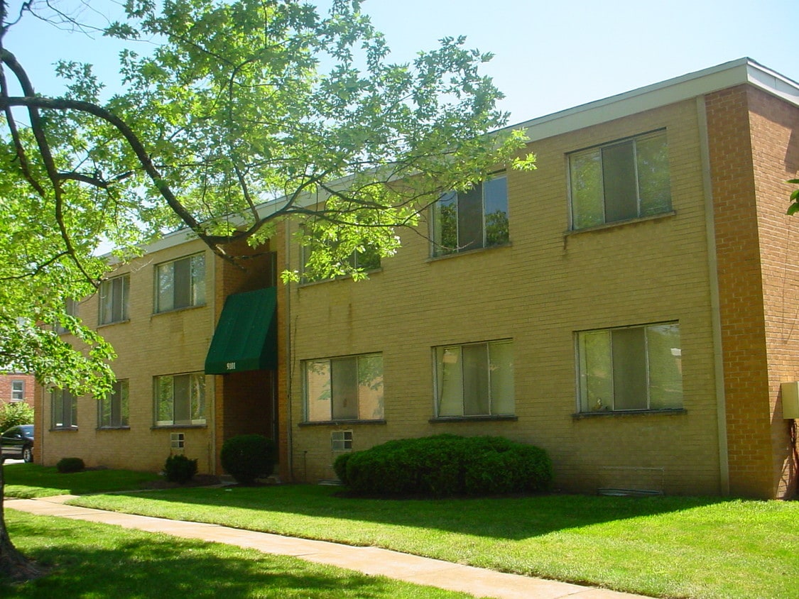 9011 Olive Blvd, Olivette, MO 63132 Apartments in Olivette, MO