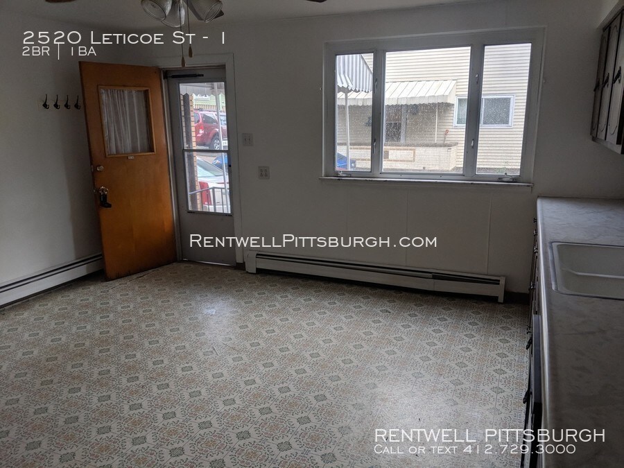 Building Photo - 2520 Leticoe St