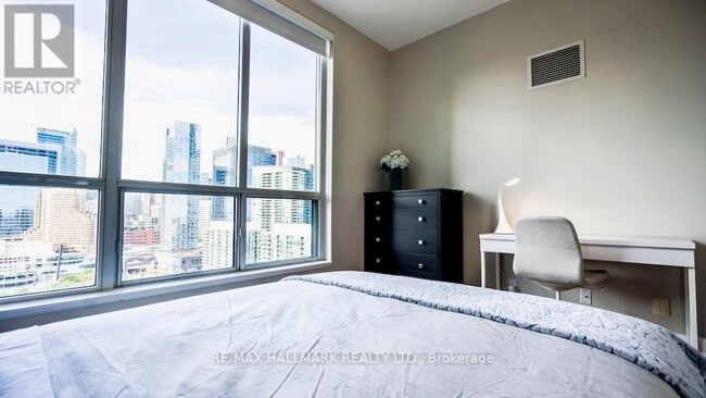 Building Photo - 230 Queens Quay W
