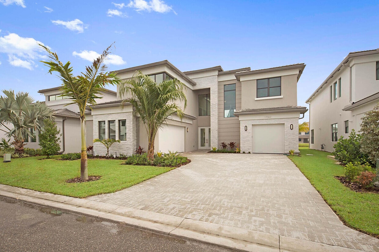 Foto principal - 17062 Watersprite Lakes Rd