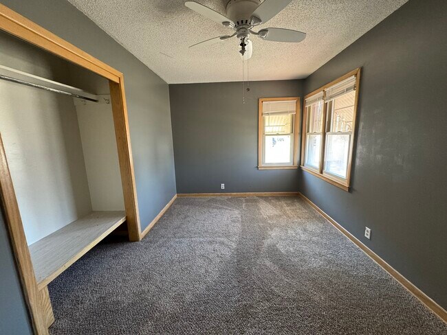 Building Photo - 68 Faircrest Dr