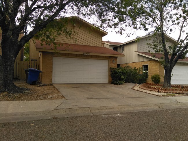 Building Photo - 1014 Castle Heights Dr