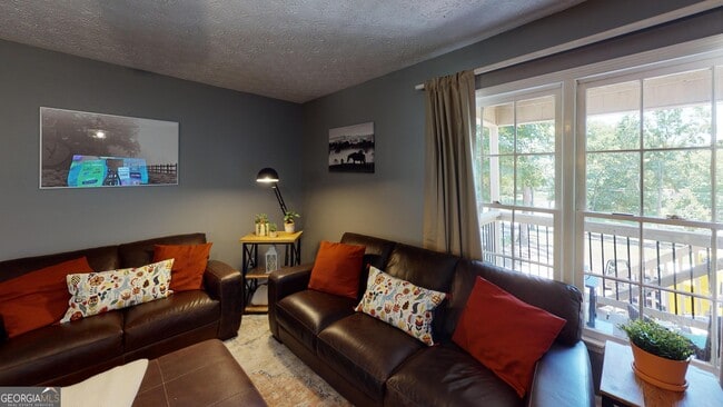Foto del edificio - 4297 Earney Rd