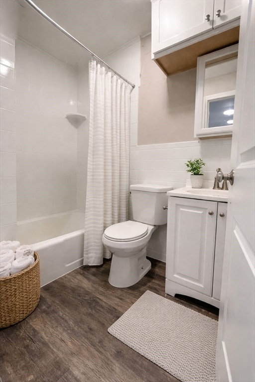 Building Photo - 625 Main St