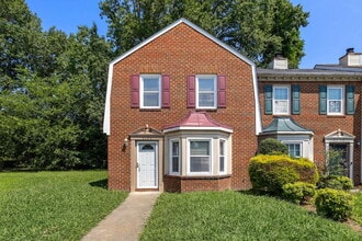 Building Photo - 5795 Rivermill Cir