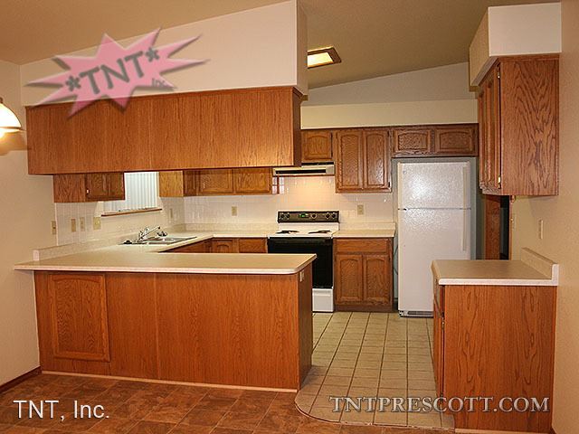 Foto del edificio - 3 br, 2 bath House - 4868 N Spring Dr