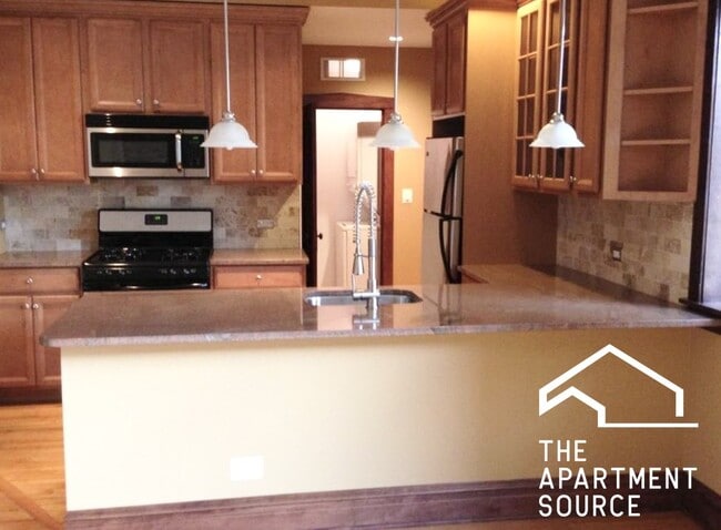 Building Photo - 3517 W Argyle St