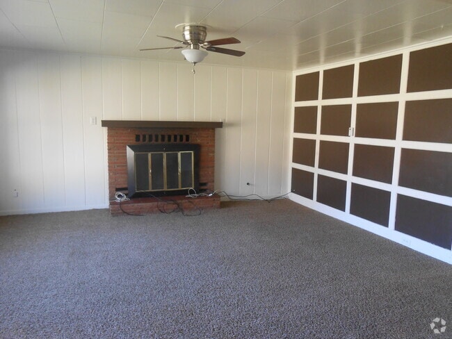 Building Photo - 2501 Monument Rd