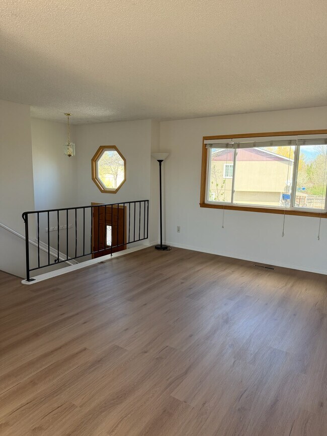 Foto del edificio - 2613 Cherly St