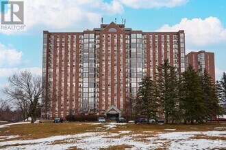 Building Photo - 2759-2759 Carousel Crescent