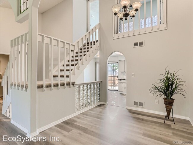 Foto del edificio - 4 br, 3.5 bath House - 10340 E Jewell Ave #75