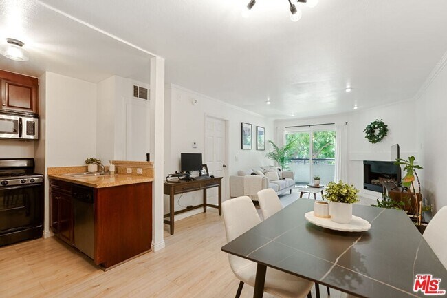 Foto del edificio - 1 Bedroom 1 Bathroom Apartment in Woodland...