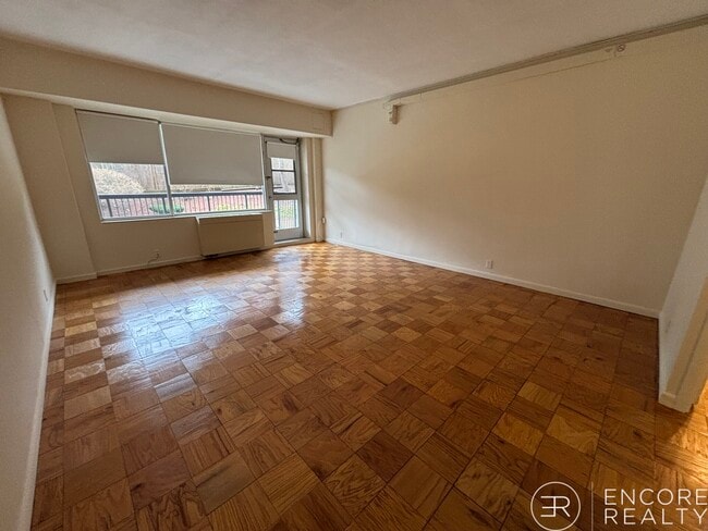 Building Photo - 101 Monmouth St