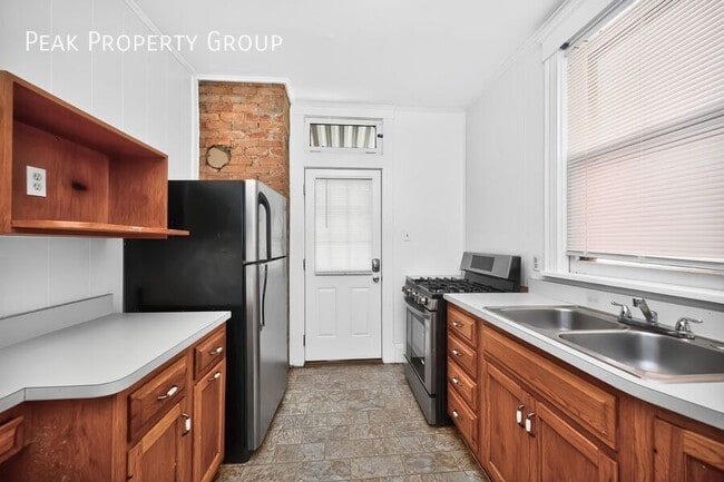 Building Photo - 2315 Moerlein Ave