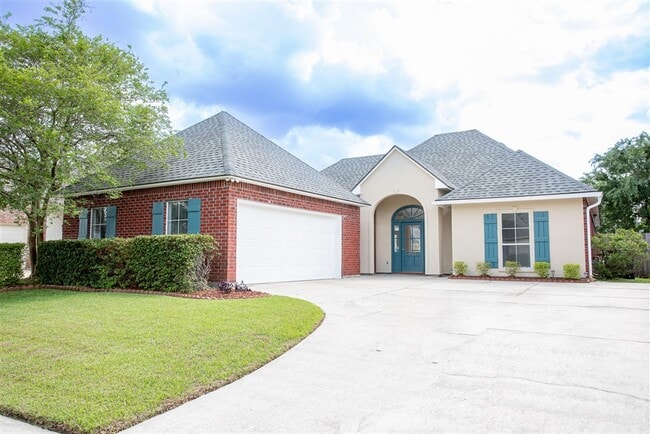Building Photo - 10562 Oakley Trace Dr