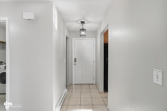 Foto del edificio - Charming 2BD/1BA Condo