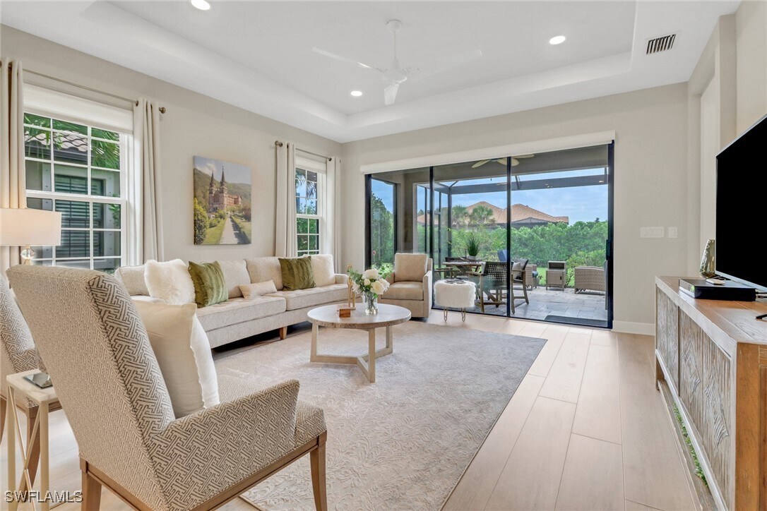 Foto principal - 15146 Tolmino St