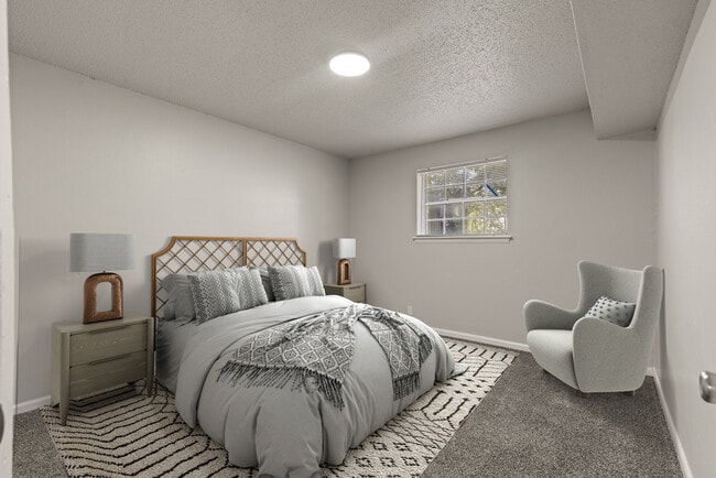 Building Photo - Crossings at Midtown