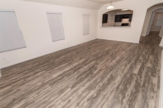 Building Photo - 5503 Paiges Way