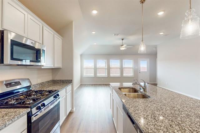 Building Photo - 1709 Rushpea Dr