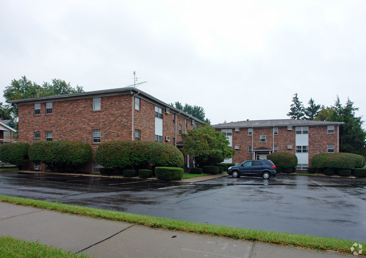 Foto principal - 207 Churchill Hubbard Rd