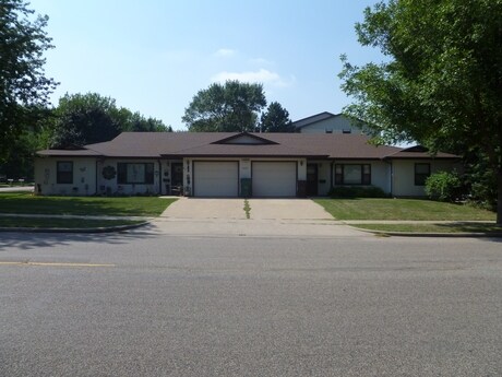 Primary Photo - 3609 S Terry Ave