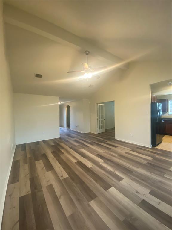 Foto del edificio - 5106 Oak Briar Ln