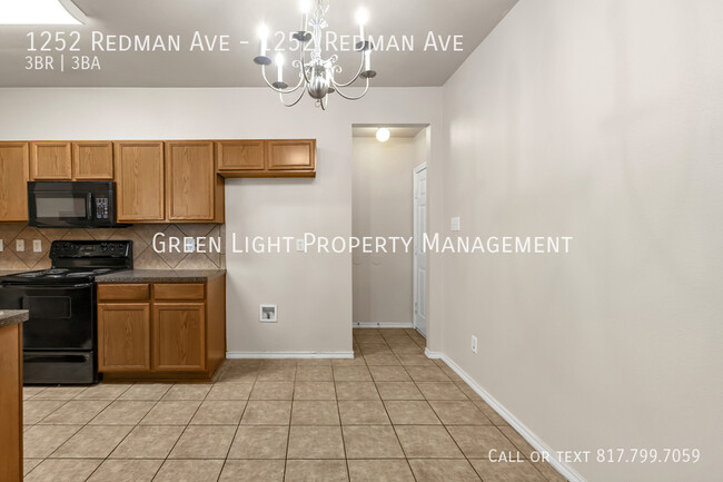 Foto del edificio - 1252 Redman Ave